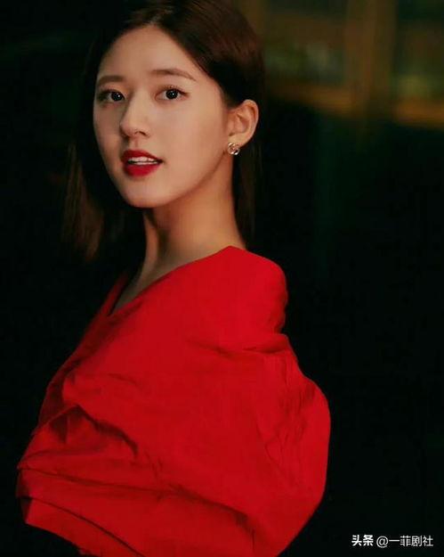 娱乐圈吃瓜中国女明星,揭秘中国女明星的吃瓜盛宴 第2张 娱乐圈吃瓜中国女明星,揭秘中国女明星的吃瓜盛宴 第2张